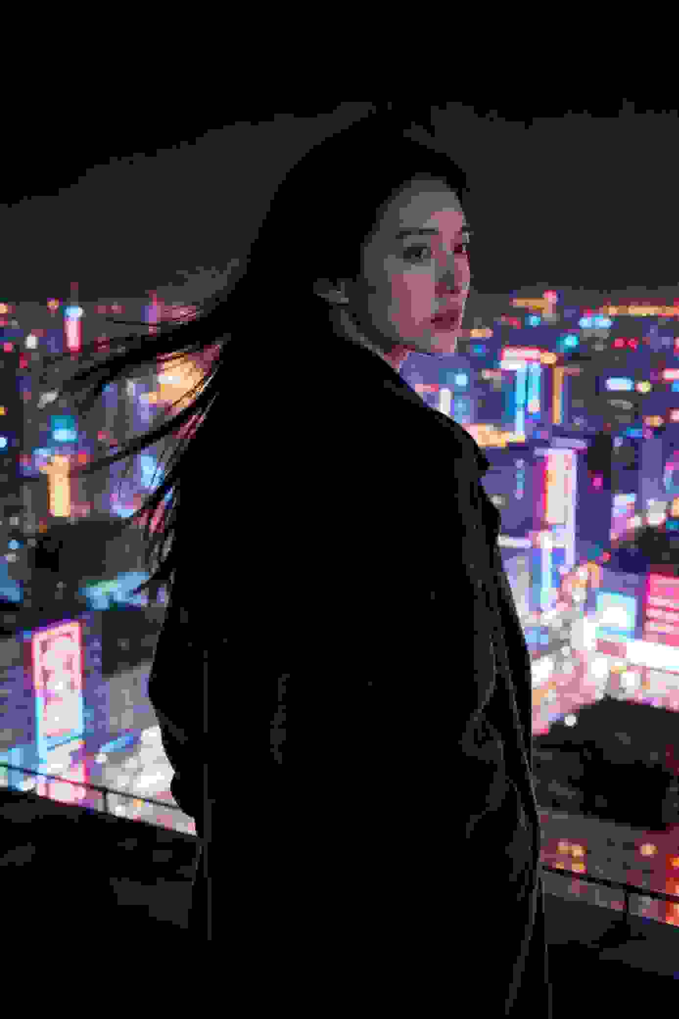 千万别相信她